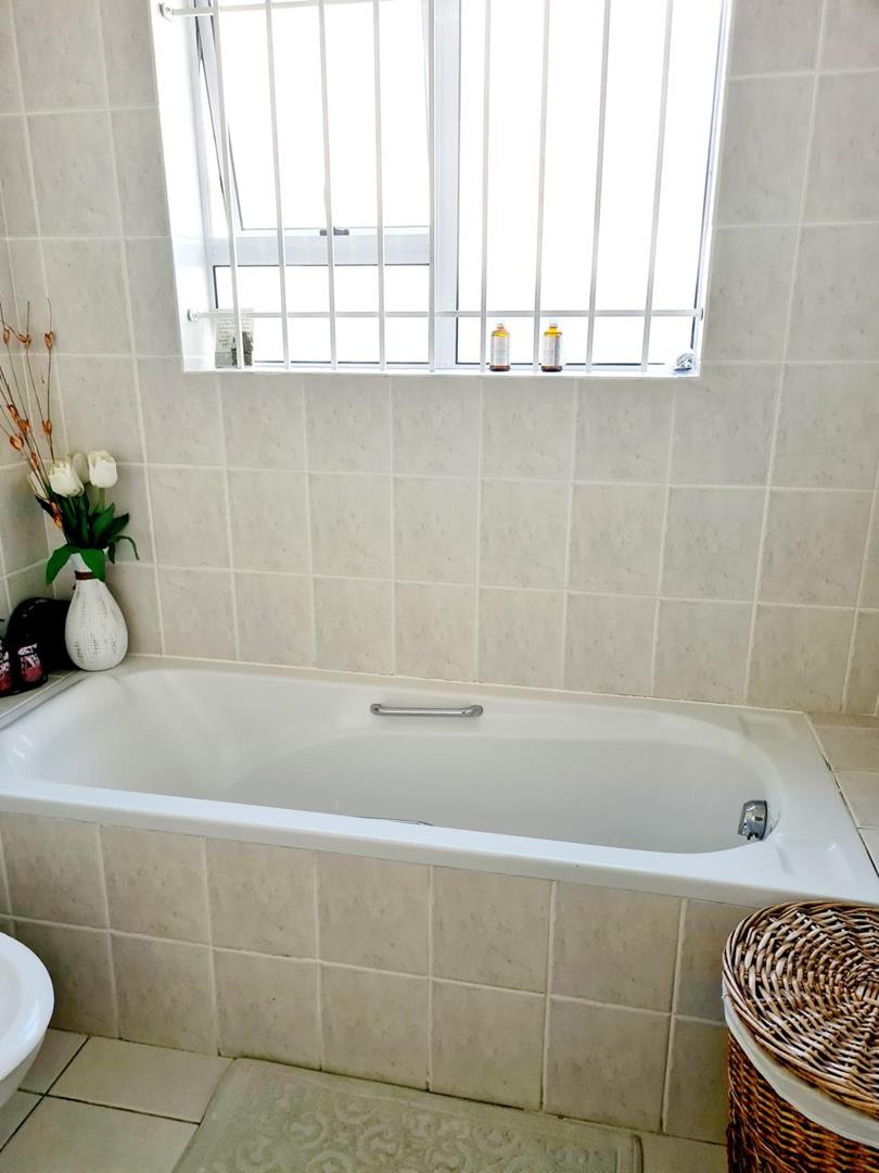 2 Bedroom Property for Sale in Century City Western Cape